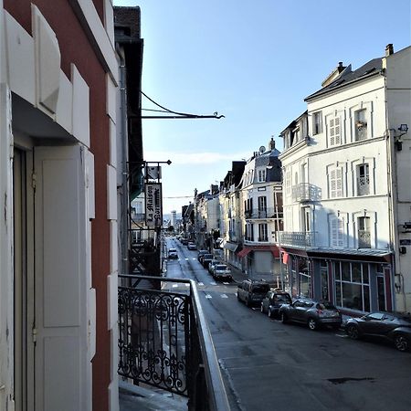 Le Capitaine Jack Apartment Trouville-sur-Mer Bagian luar foto