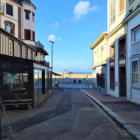 Le Capitaine Jack Apartment Trouville-sur-Mer Bagian luar foto